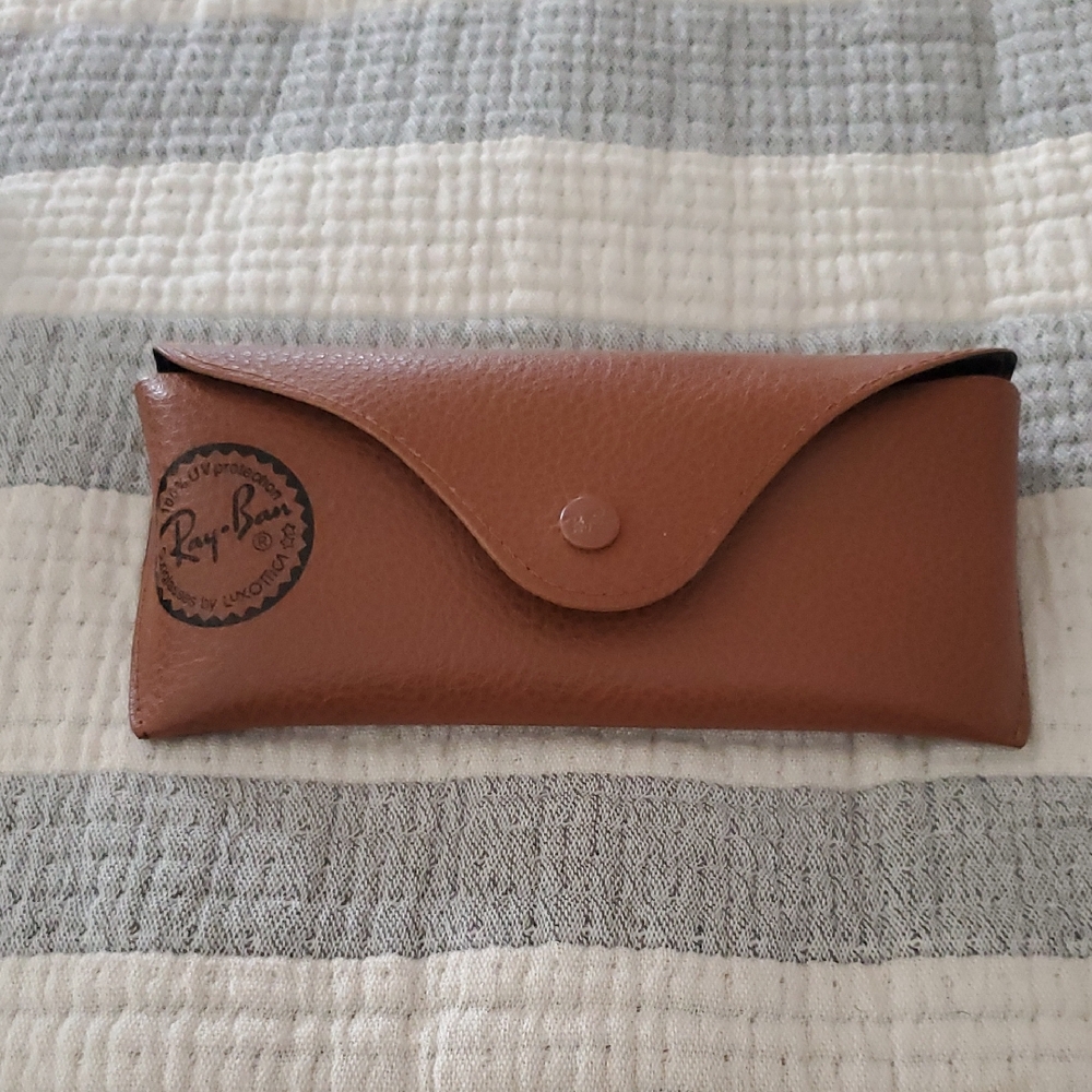 Ray-Ban Tan/Brown Leather Sunglasses Pouch